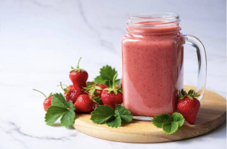 strawberry and coconut water smoothie